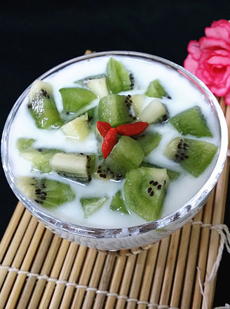 Old Yogurt with Kiwi Fruit recipe