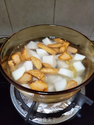 Fish Tofu and White Radish in Clay Pot recipe