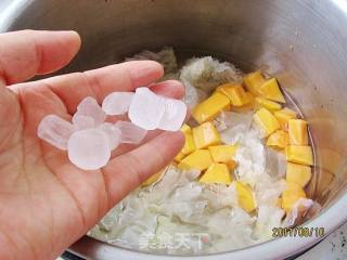 Stewed Papaya with Tremella recipe