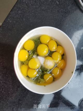 Fried Toon with Quail Eggs recipe