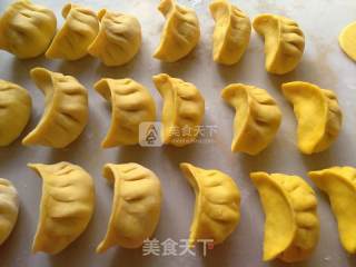 Dragon-shaped Steamed Dumplings recipe