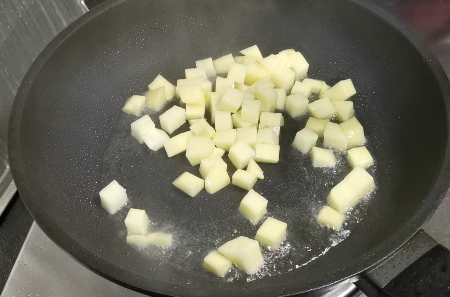 Stir-fried Beef with Potatoes recipe