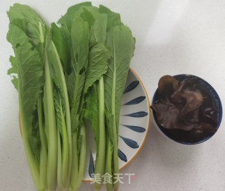 Chinese Cabbage Mixed with Fungus recipe