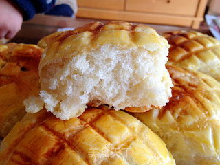 Pineapple Bread with Chocolate Filling in 10l Oven recipe