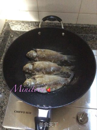 Stewed Crucian Carp recipe