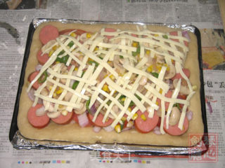 There is A Small Kitchen at Home--little Mm Learns to Make Pizza recipe