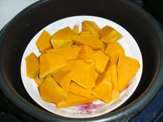 Fall in Love with Pumpkins: [die Wu Fei Yang] Pumpkin Butterflies Roll recipe