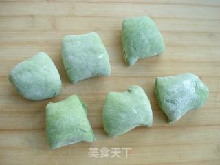 Emerald Bean Paste Bun recipe