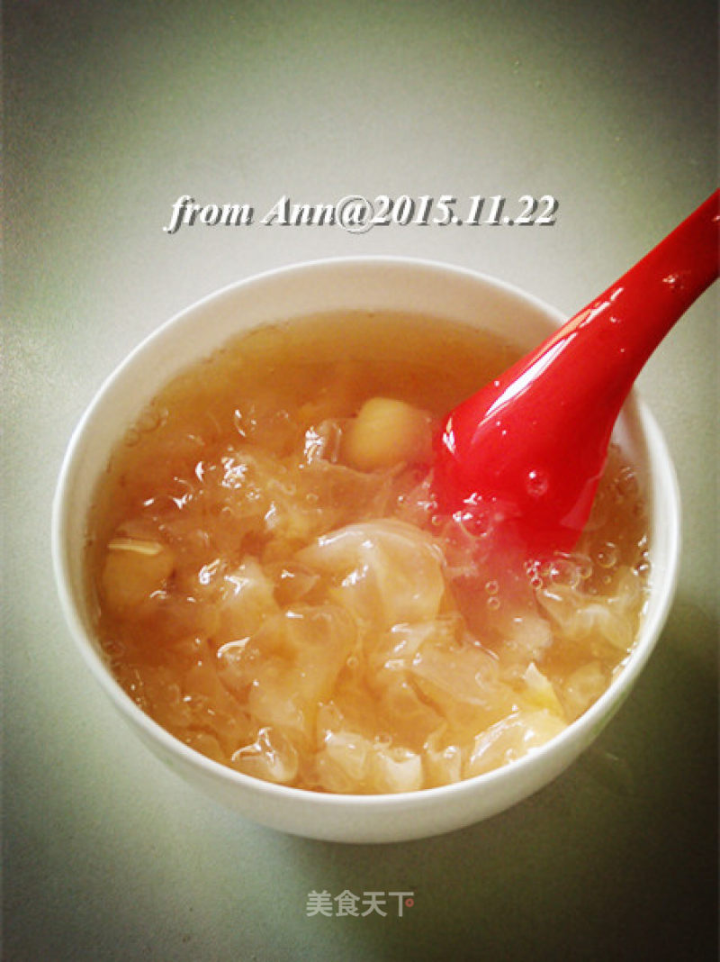 Nanguo Pear, Snow Lotus Seed, Tremella and Lotus Seed Soup recipe