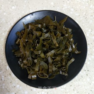 Winter Melon Seaweed Pork Bone Soup recipe