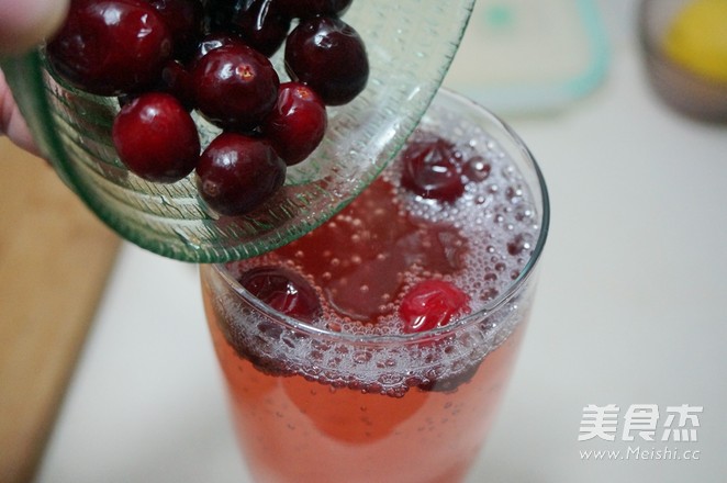 Cranberry Soda Bubble Drink recipe