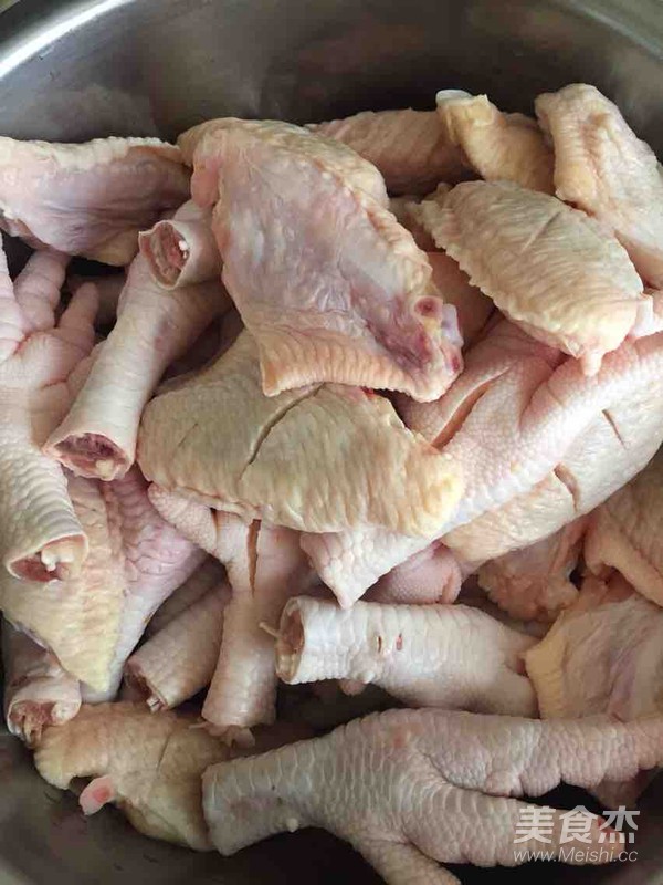 Hot Pot Chicken Feet Wings recipe