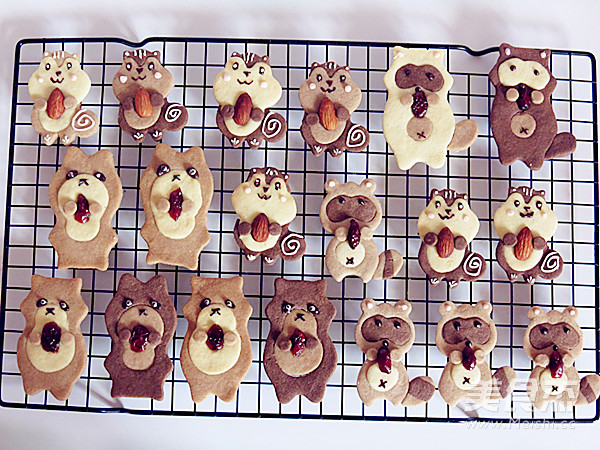 Cute Little Raccoon Cookies recipe