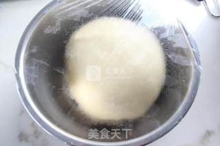 Small and Exquisite: Sesame Meal Buns recipe