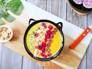 Colorful Mango Milkshake recipe