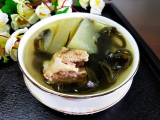 Winter Melon Seaweed Pork Bone Soup recipe