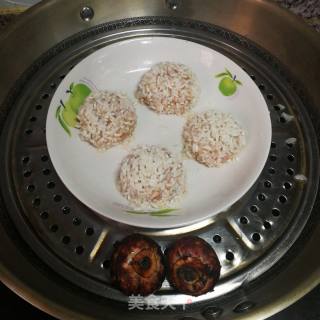 Sticky Rice and Horseshoe Meatballs recipe