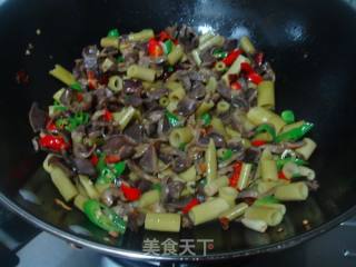 [hunan Cuisine] Stir-fried Chicken with Bamboo Shoots recipe