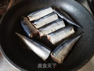 Pan-fried Saury recipe