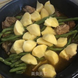 Pork Ribs Stewed Beans and Potatoes recipe