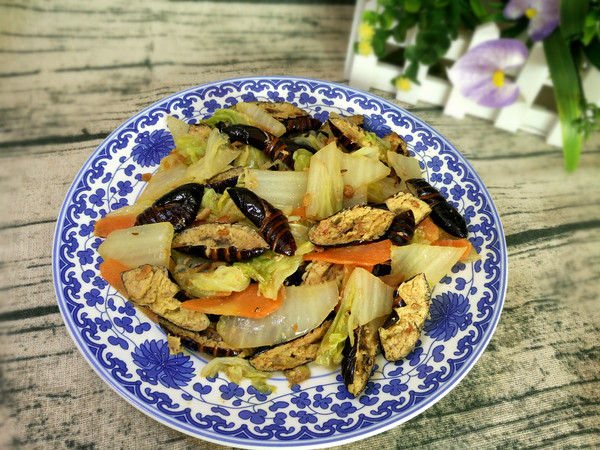 Dried Chinese Cabbage Cocoon Pupa recipe