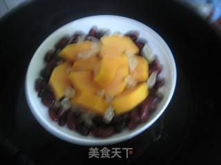 Steamed Papaya with Red Kidney Beans recipe