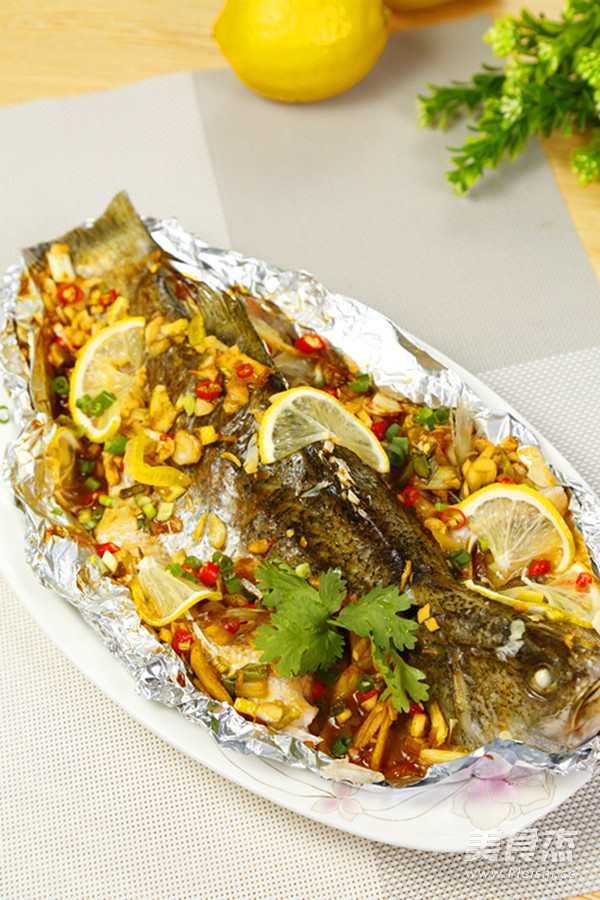 Thai Style Grilled Fish with Lemon recipe