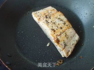 Cooked and More Nutritious---lemon Fragrant Salmon recipe