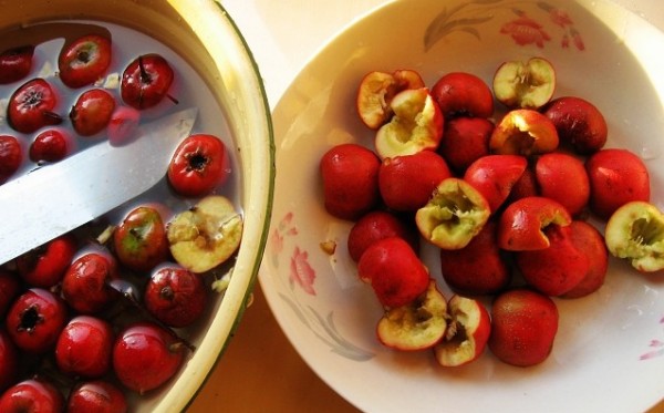 Hawthorn and Tremella Soup recipe