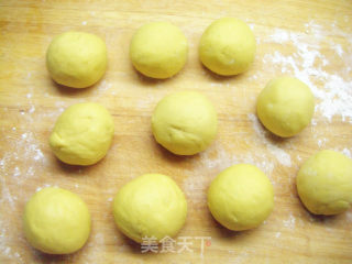 Mango Milk Flavor Pork Buns recipe