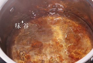 Milk Stewed Peach Gum for Beauty and Beauty recipe