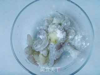 Good for A Century: Stir-fried Shrimps with Celery and Lily recipe