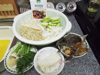 Housewife Version of Korean Seafood Soup recipe