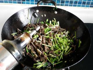 Coriander Fried Hairy Belly recipe