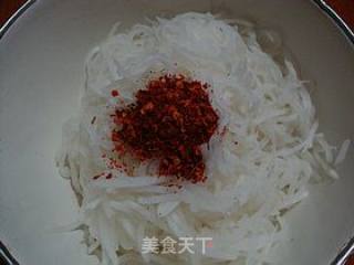Sour and Spicy Appetizer Cold Dish------【sour and Spicy Carrot Shredded】 recipe