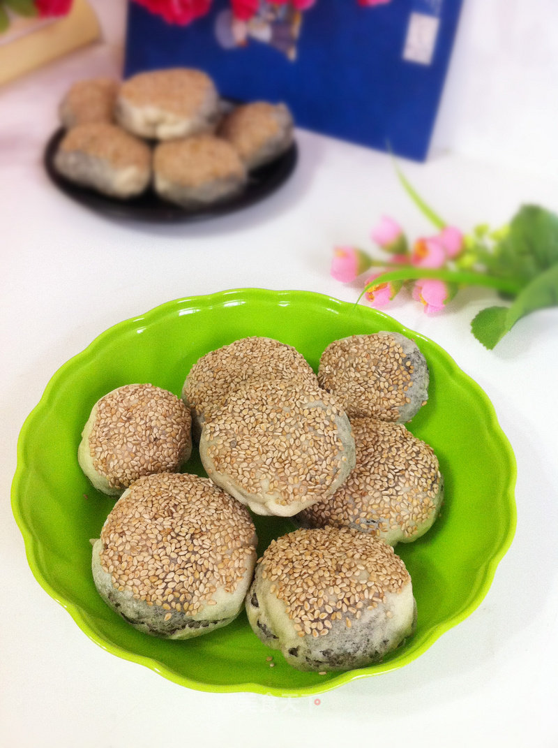 Black Sesame Sauce Biscuits recipe