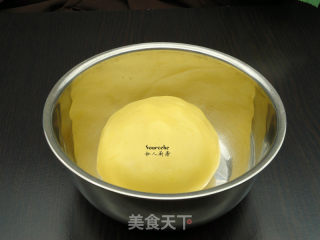 Cantonese Style Lemon Wu Ren Moon Cake recipe