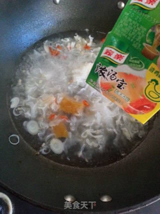 Tremella and Egg Soup recipe