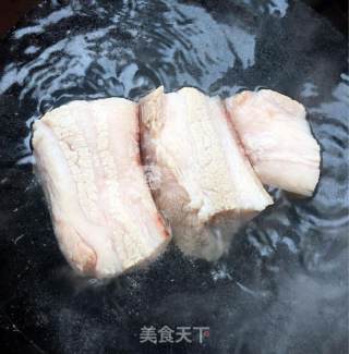 Huakai Garlic White Pork recipe