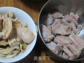 Cuttlefish Pork Belly and Ribs Soup (with Quick Cleaning Method for Pork Belly) recipe