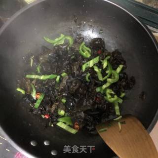 Scrambled Eggs with Fungus recipe