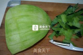 Stir-fried Peppers with Watermelon Peel recipe