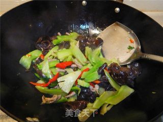 Broccoli Pedicel Black Fungus recipe