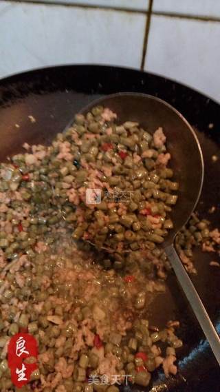 Rice Killer-stir-fried Minced Pork with Sour Cowpea recipe