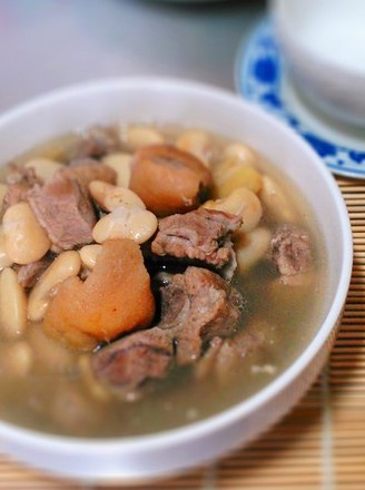Pork Bun and White Bean Soup