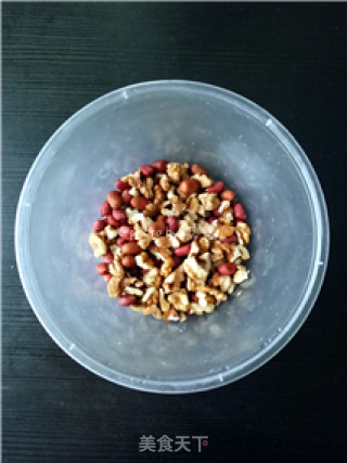[bao Nao Yi Zhi] Peanut and Walnut Dew recipe