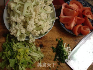 Cauliflower Stir-fried Tomatoes recipe