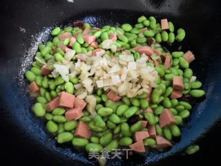 Diced Ham with Beans and Mustard recipe