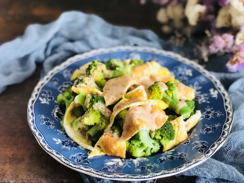 Broccoli and Egg Salad recipe