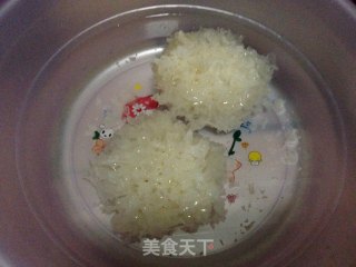 【papaya Lily Tremella Syrup】 recipe